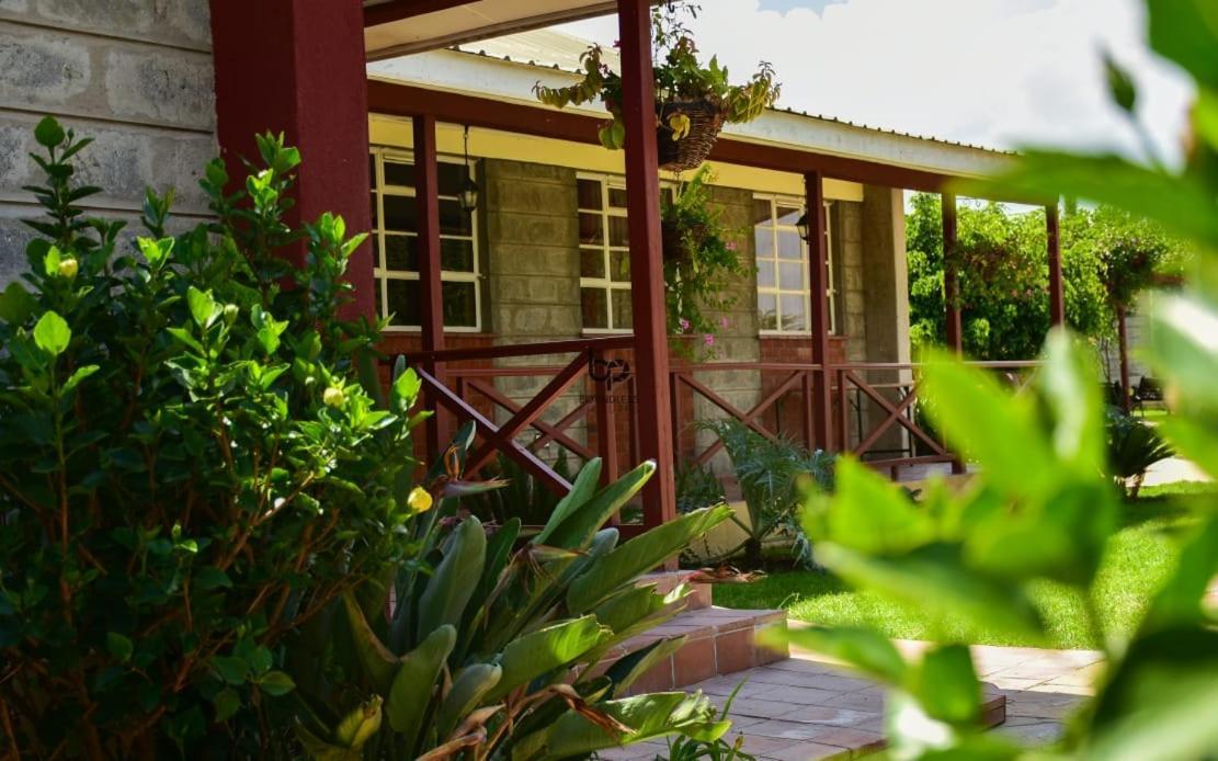 Tumaini Gardens Bed & Breakfast Kajiado Ngoại thất bức ảnh